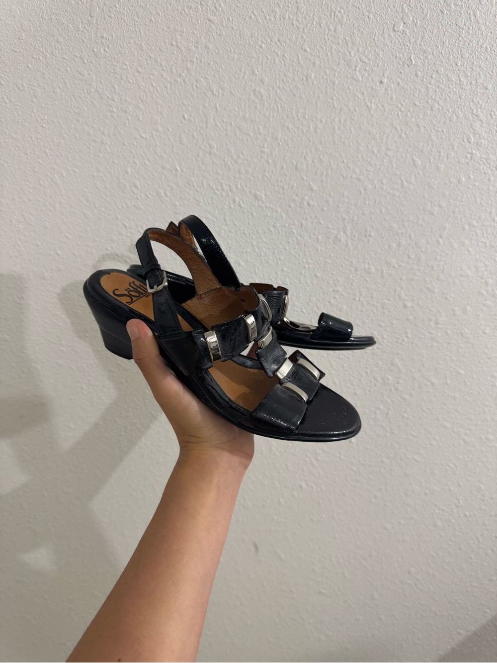 Black sofft mini kitten heels